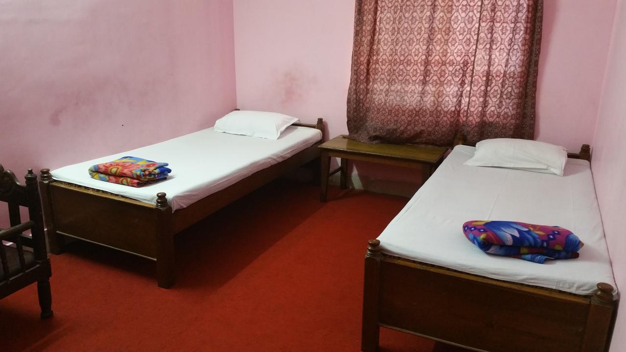 Renu Guest House Καλκούτα Εξωτερικό φωτογραφία