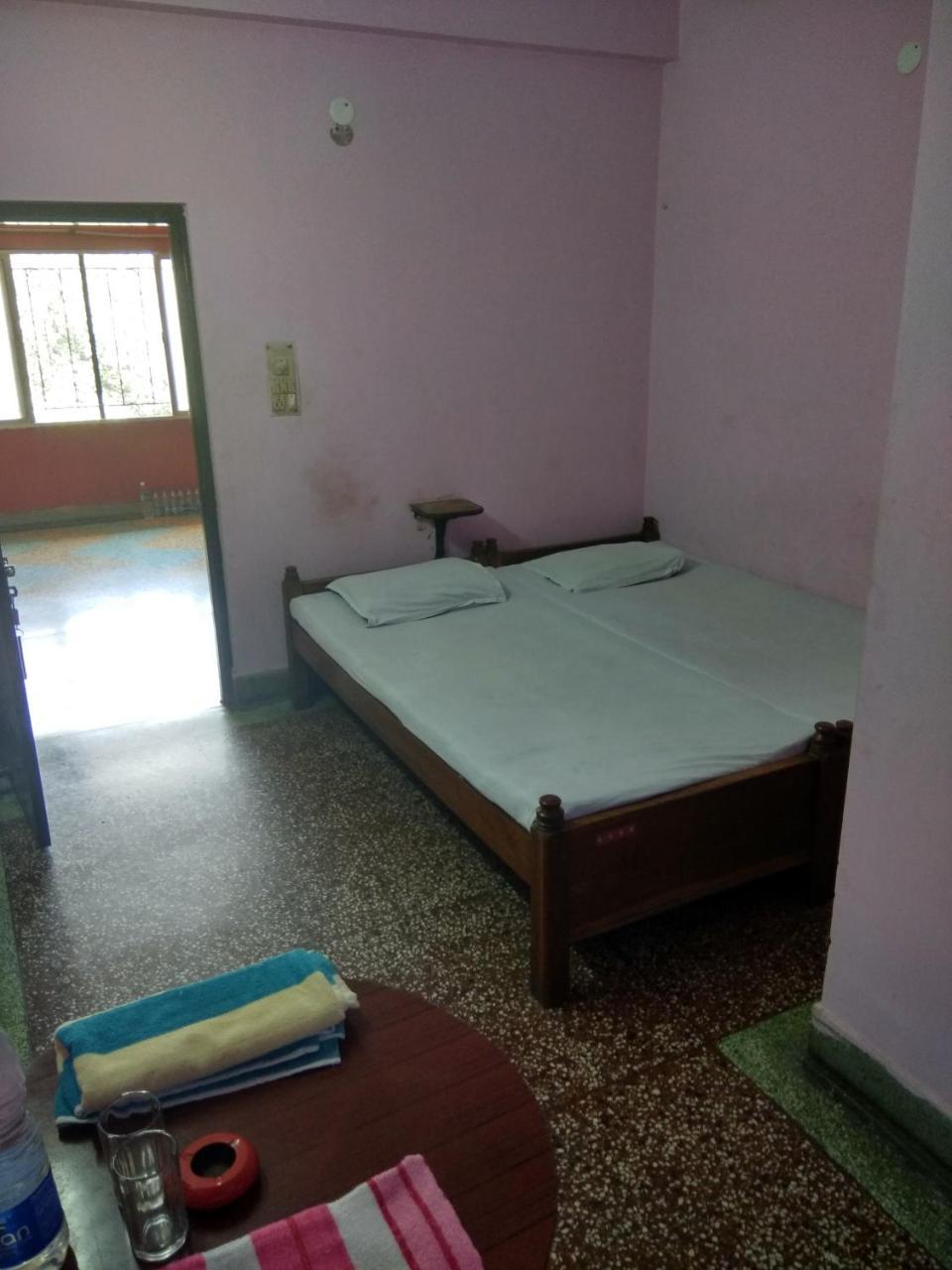 Renu Guest House Καλκούτα Εξωτερικό φωτογραφία