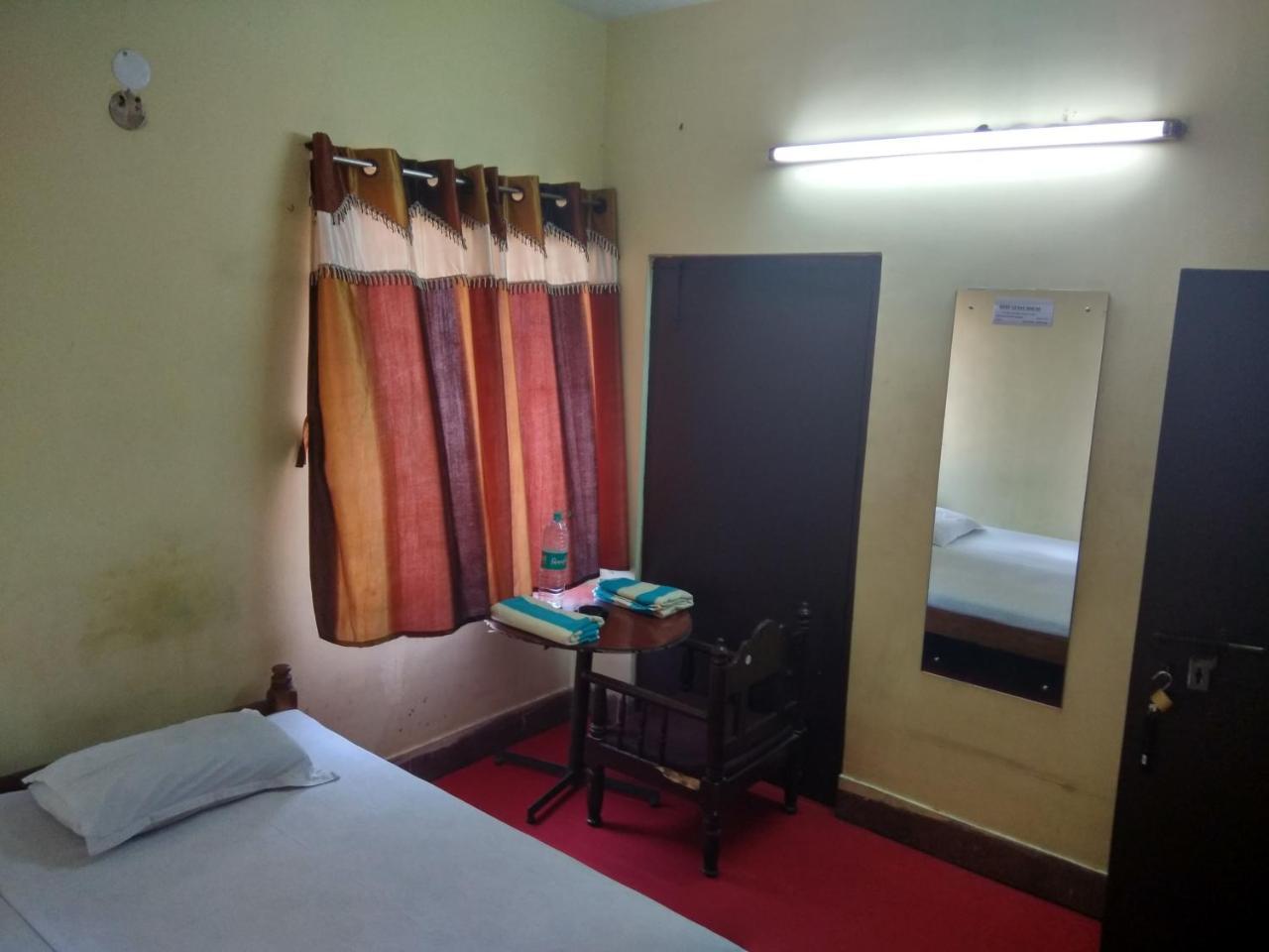 Renu Guest House Καλκούτα Εξωτερικό φωτογραφία